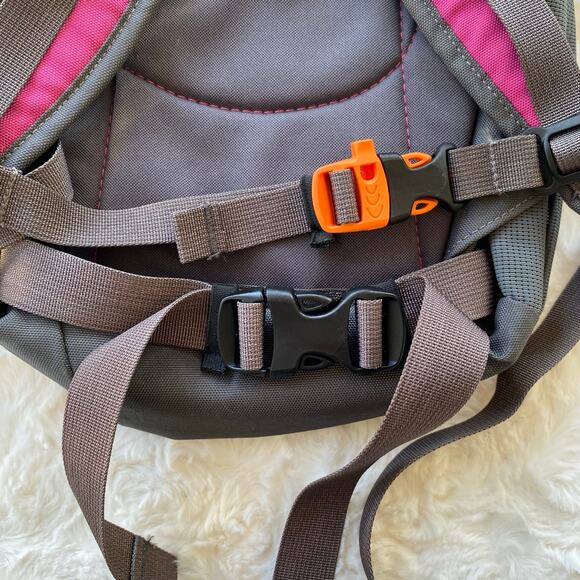 REI Women's Nalgene Hydration Backpack Pink Hiking Camping Outdoors Adventure - Picture 11 of 13